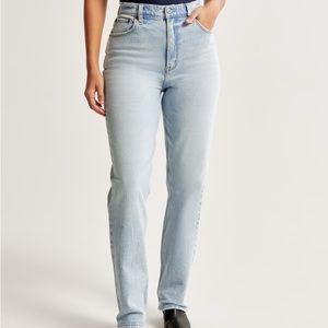 Curve Love Ultra High Rise 90s Straight Jean